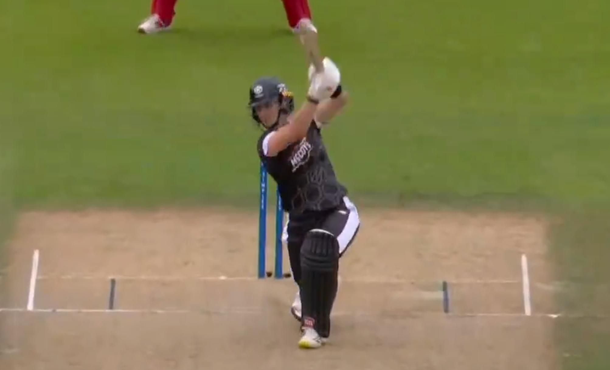 Wolvaardt with six over covers [X]
